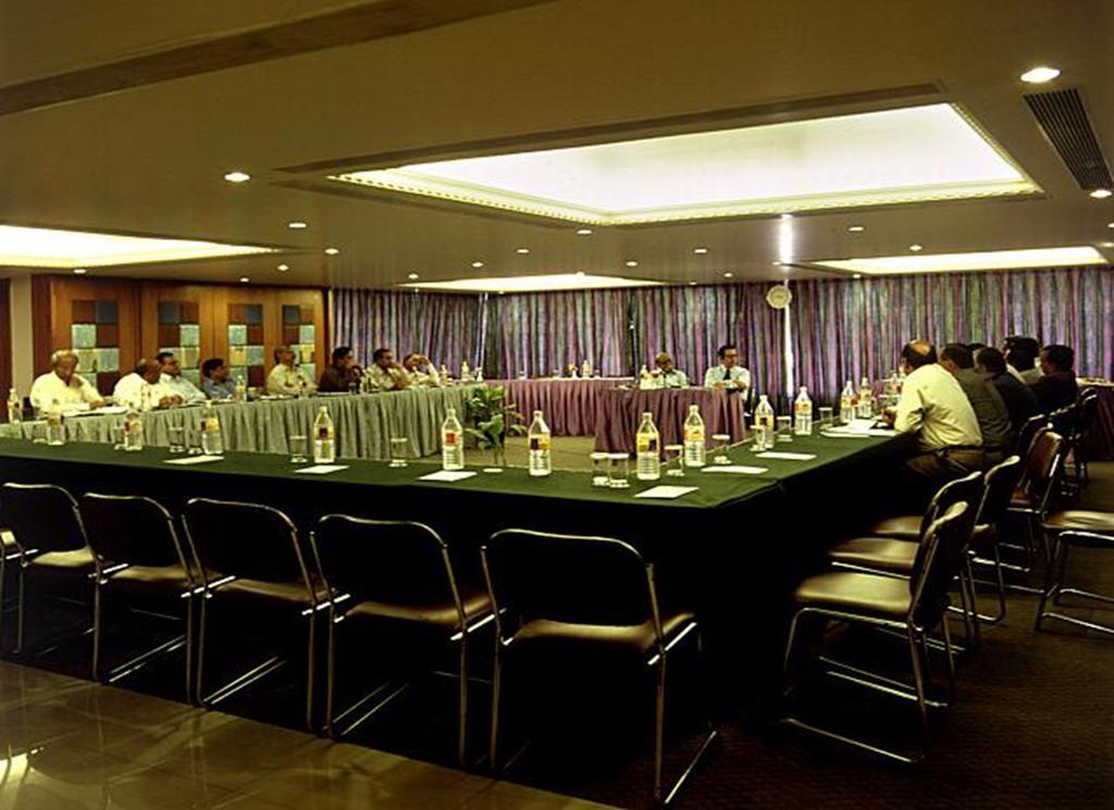Sarovar Portico Rivera Ahmedabad Facilidades foto